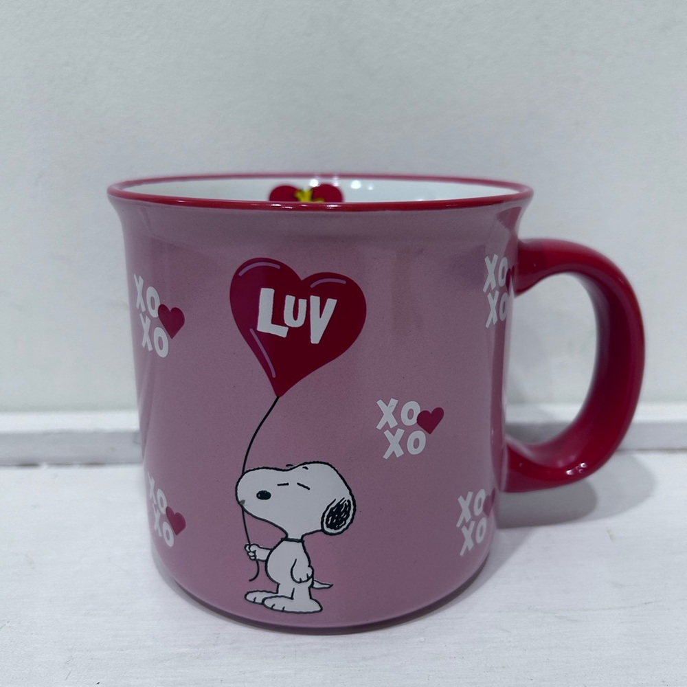 2004 Peanuts Snoopy Red & Pink “LUV” Large Ceramic Coffee‎ Mug